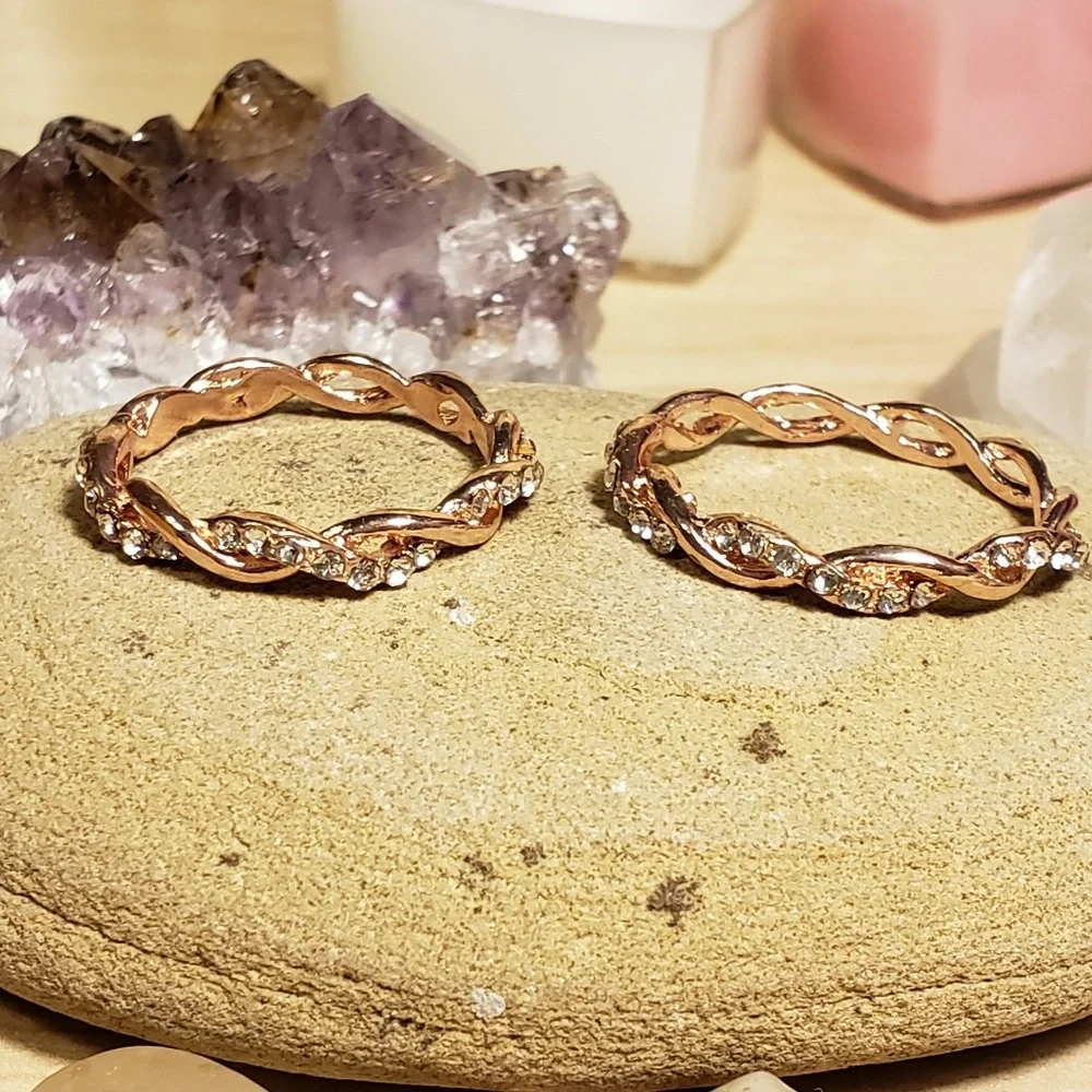 Rose gold and Crystals twist style bands